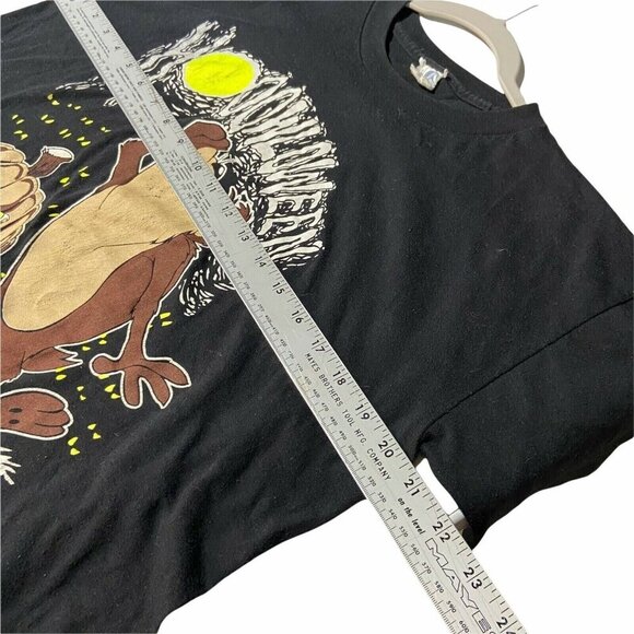 Vintage TAZMANIAN DEVIL HALLOWEEN T-SHIRT M HOWL MOON JACK O LANTERN Looney - Picture 4 of 5